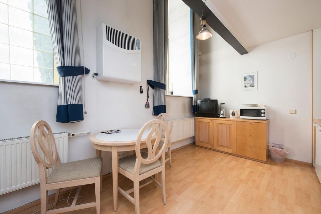 Cozy Loft Near Old Town Apartment Tallinn Exterior photo